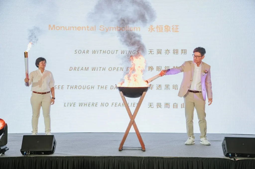 Sophia Tey & new chairman of Nexting during The Torch Ceremony